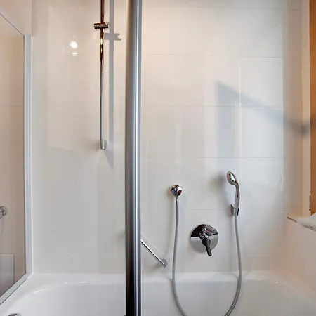 Niekerken Apartment *