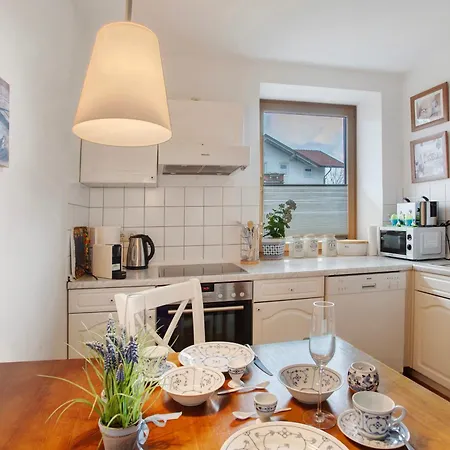 Niekerken Apartment *